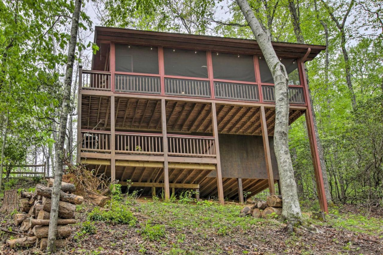 Peaceful Blue Ridge Cabin With Decks And Fire Pit エクステリア 写真