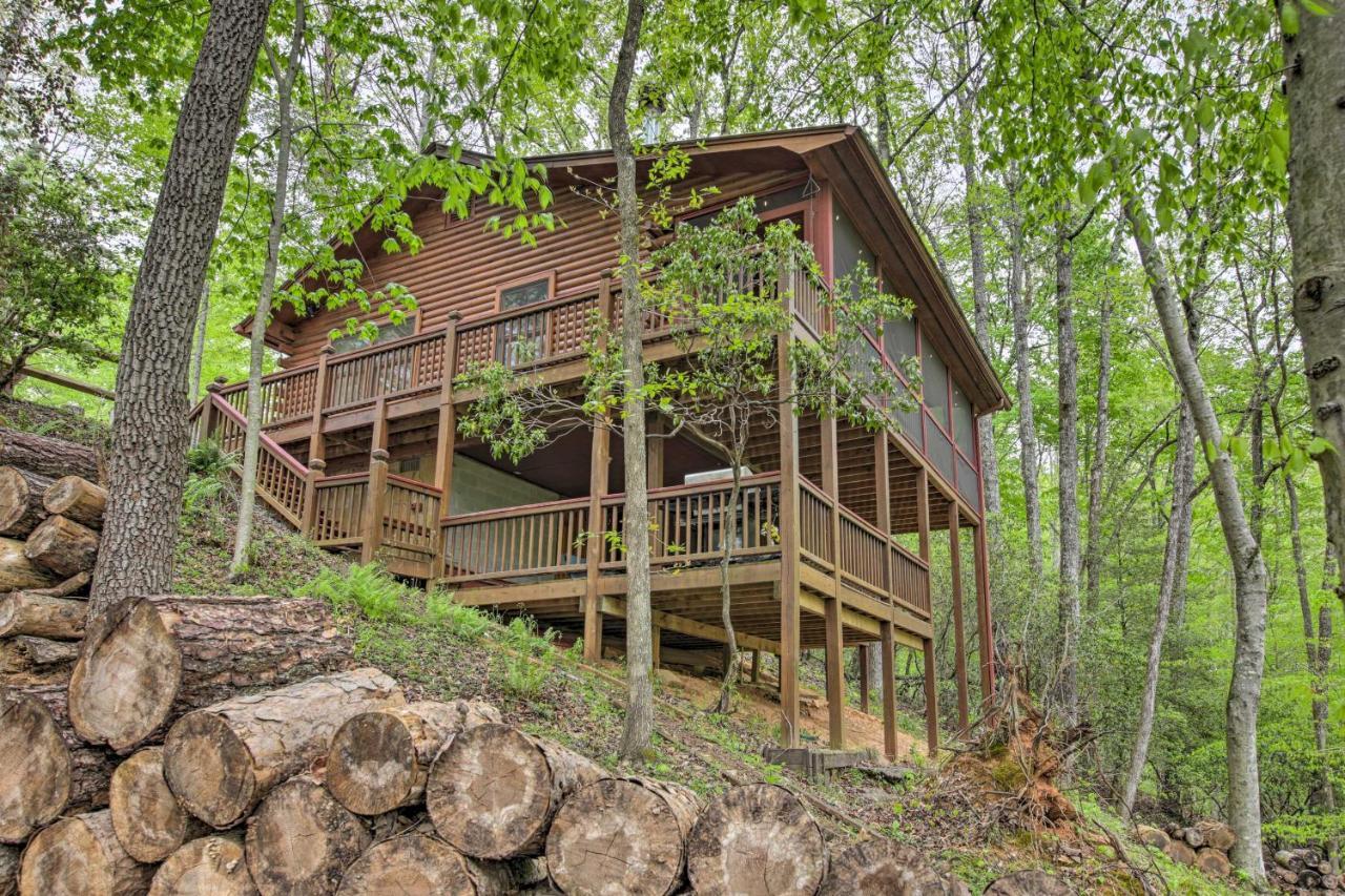 Peaceful Blue Ridge Cabin With Decks And Fire Pit エクステリア 写真